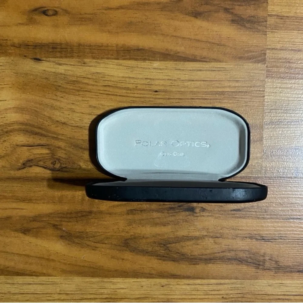 Polar Optics Polarized Clip On Expandable Sunglasses Clam Shell Hard Case 🎉HP🎉 - Picture 8 of 12